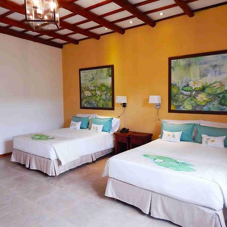 ホテル El Pueblito Iguazu プエルト・イグアス エクステリア 写真